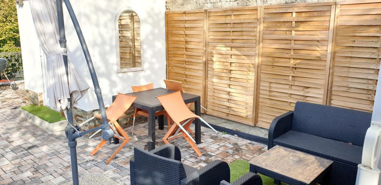 2 Bedrooms House With Enclosed Garden And Wifi At Slezska Ostrava Luaran gambar