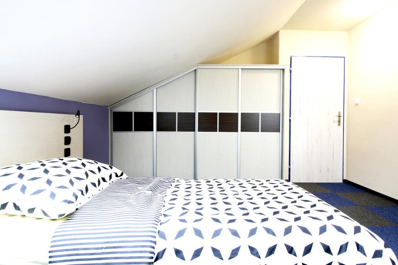 2 Bedrooms House With Enclosed Garden And Wifi At Slezska Ostrava Luaran gambar