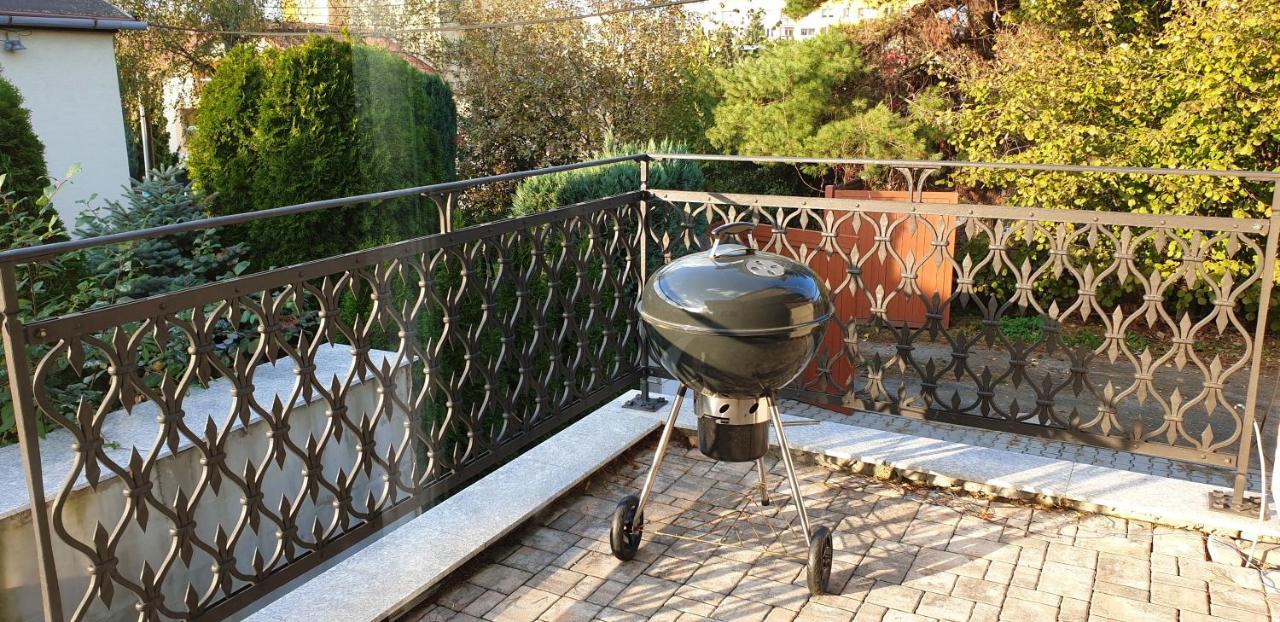 2 Bedrooms House With Enclosed Garden And Wifi At Slezska Ostrava Luaran gambar